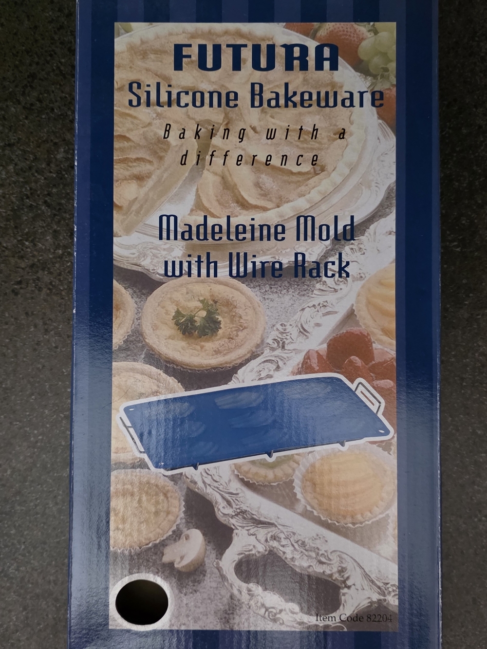 NEW Futura Silicone Bakeware Madeleine Mold w/ Wire Rack Blue #82204